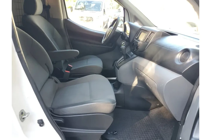 $16995 : Nissan NV200 2019 SV 4dr Car image 8