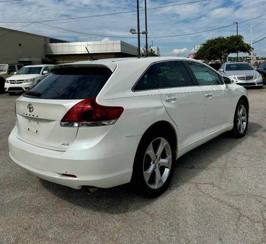 $8900 : 2015 Venza XLE image 8