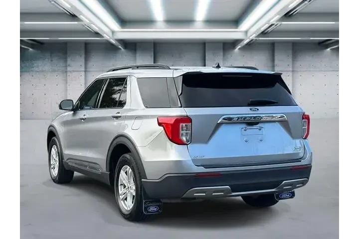 $24355 : Ford Explorer 2022 AWD XLT 4 image 6