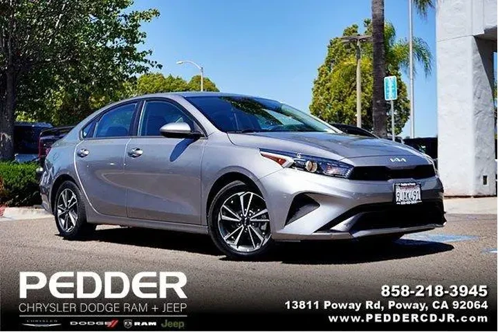 $16290 : Kia Forte 2023 LX 4dr Sedan image 1