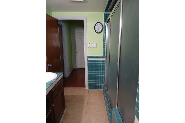 $950 : 1 recamara image 2