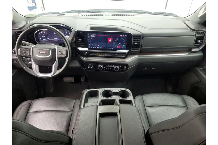 $39998 : GMC Sierra 1500 2024 4x2 SLT image 9