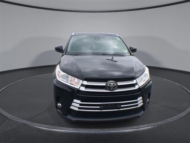 $19500 : PRE-OWNED 2017 TOYOTA HIGHLAN image 3