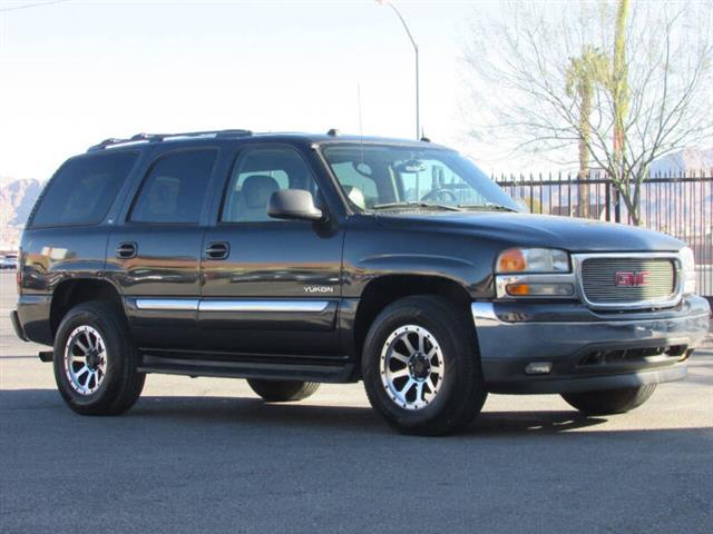 $8995 : 2005 GMC Yukon SLE image 2