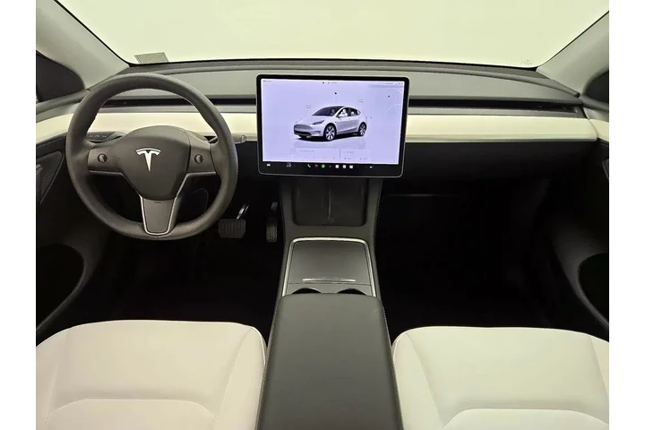 $36998 : Tesla Model Y 2023 AWD Long image 9