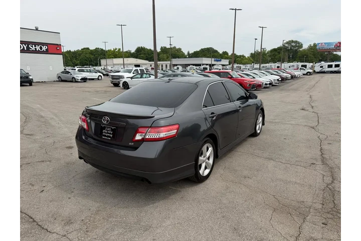 $7980 : 2010 Camry 4dr Sdn I4 Auto SE image 2