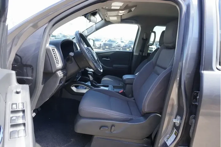 $31988 : Nissan Frontier 2024 4x4 S 4 image 7