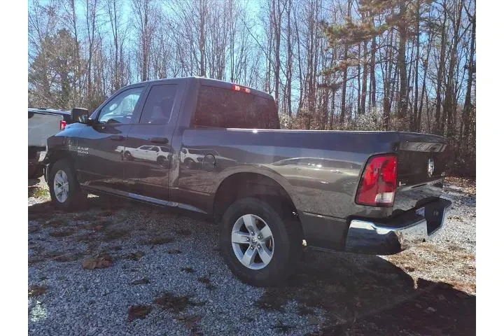 $27995 : Ram 1500 Classic 2024 4x4 SL image 3