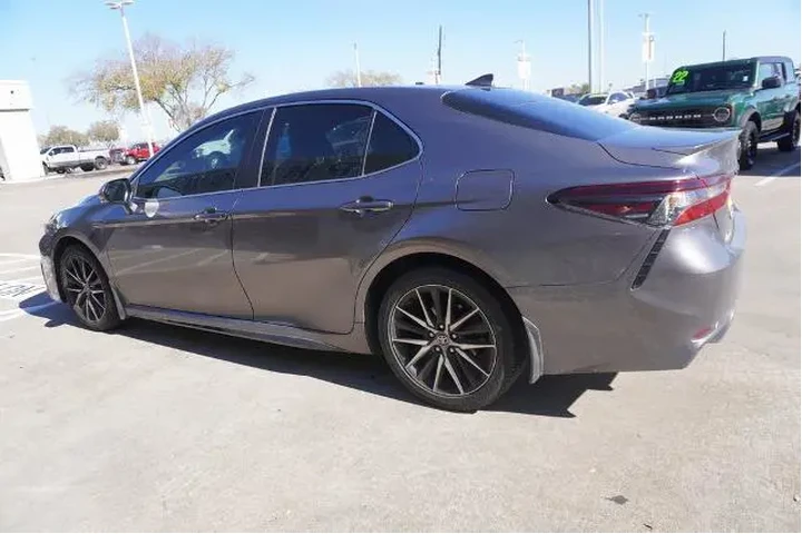$23688 : Toyota Camry 2023 SE 4dr Sed image 4