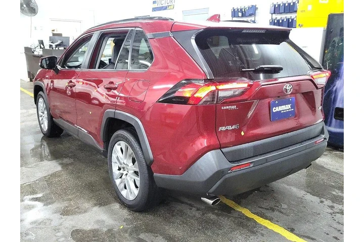 $22998 : Toyota RAV4 2019 XLE Premium image 7
