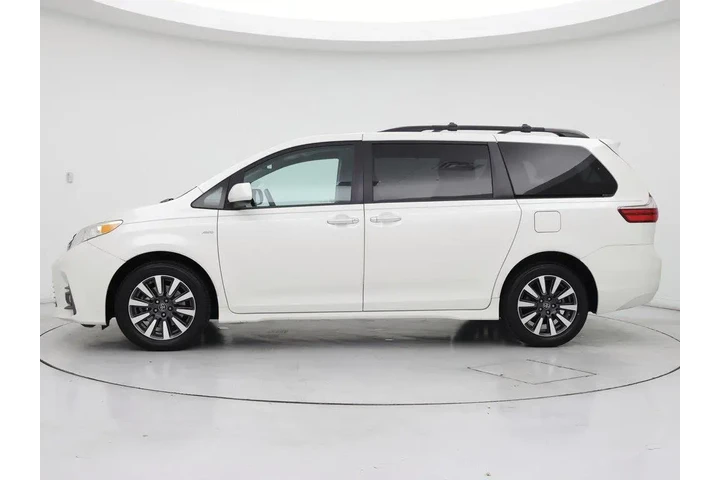 $32998 : Toyota Sienna 2018 AWD XLE 7 image 3