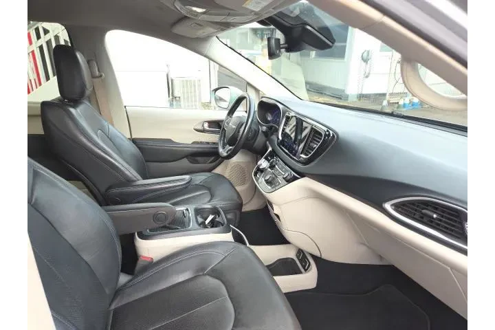 $31995 : Chrysler Pacifica 2021 Touri image 7