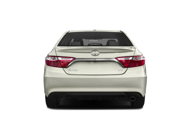 2015 Camry SE Sedan 4D image 5