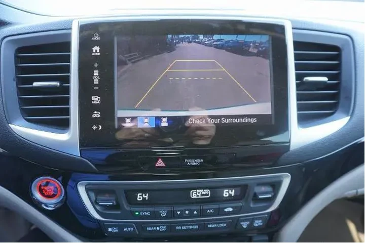 $18888 : Honda Pilot 2018 AWD Touring image 9