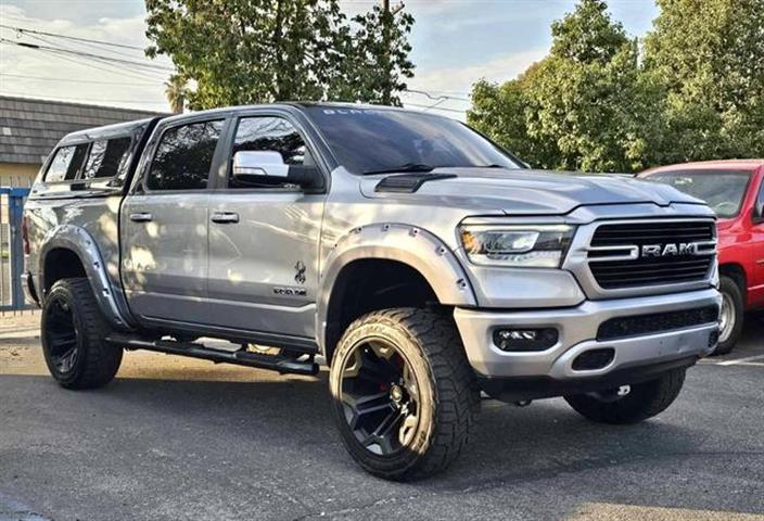 $65000 : 2021 RAM 1500 CREW CAB2021 RA image 3