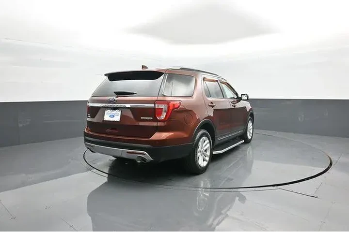 $12413 : Ford Explorer 2016 XLT 4dr S image 7