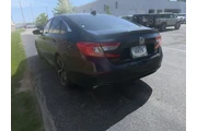 $15420 : Honda Accord 2018 Sport 4dr thumbnail