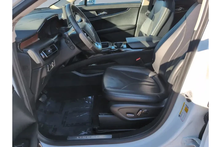 $35998 : Lincoln Nautilus 2022 AWD Re image 7