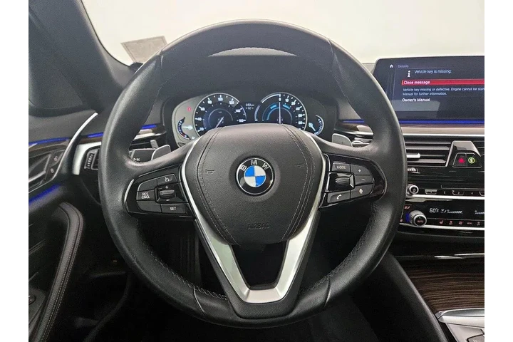 $21998 : BMW 5 Series 2019 530e iPerf image 10