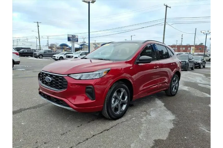 $25980 : Ford Escape 2023 AWD ST-Line image 1