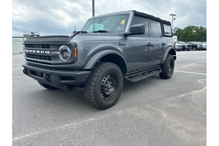 $39992 : Ford Bronco 2022 4x4 Base 4d image 1
