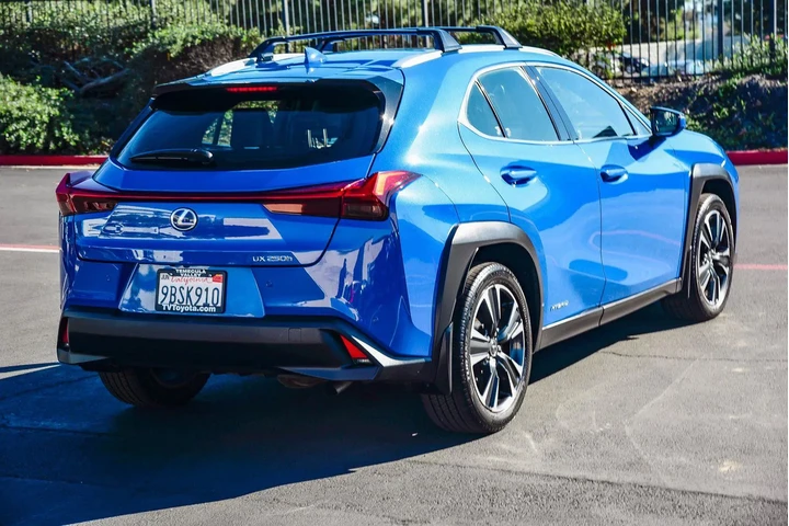 $31498 : Lexus UX 250h 2022 AWD 4dr C image 7