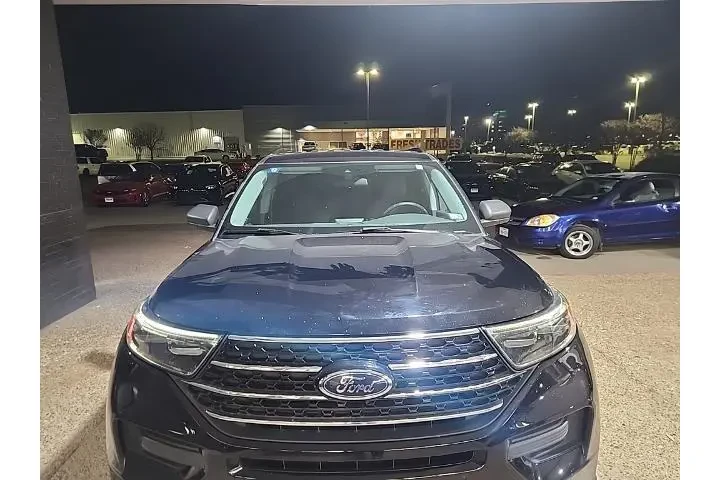 $14632 : Ford Explorer 2020 XLT 4dr S image 1