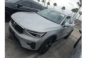 $27299 : Volvo XC40 2025 AWD B5 Core thumbnail