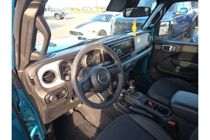 $37552 : Jeep Wrangler 2024 4x4 Sport image 9