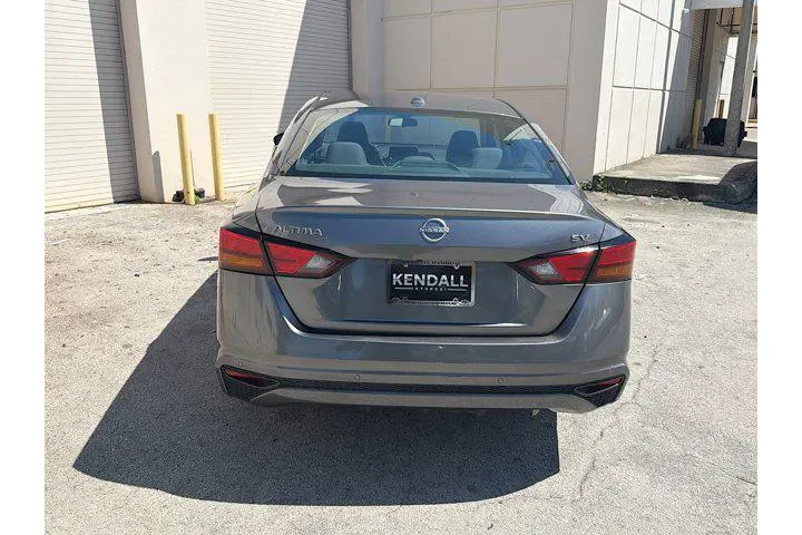 $14423 : Nissan Altima 2023 2.5 SV 4d image 5