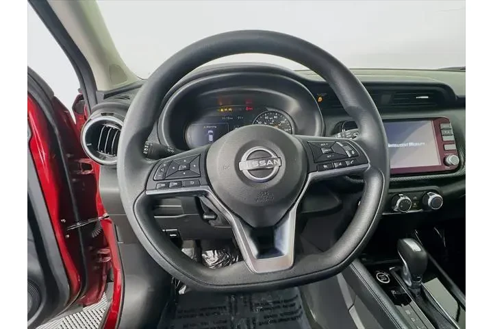 $16000 : Nissan Kicks 2024 SV 4dr Cro image 9