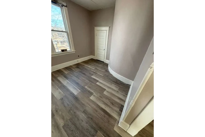 Naprez Flooring image 4