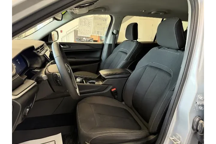 $31500 : Jeep Grand Cherokee L 2024 4 image 7