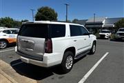 $33999 : PRE-OWNED 2019 YUKON SLT thumbnail