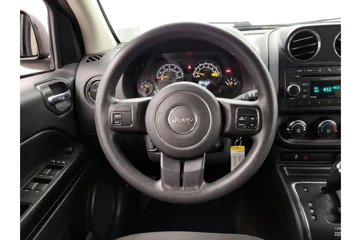 $11998 : Jeep Compass 2016 4x4 Sport image 10