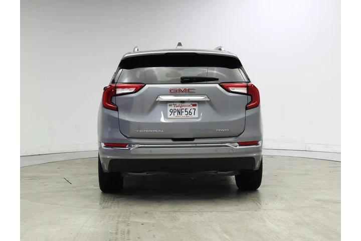 $32998 : GMC Terrain 2024 AWD Denali image 6