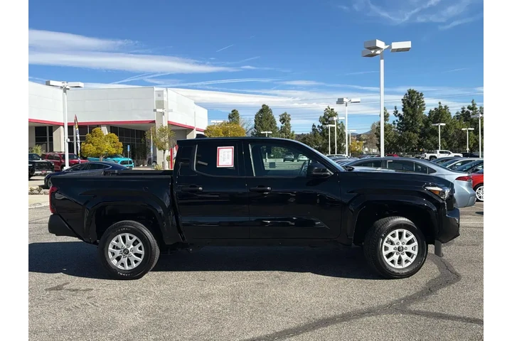 $36450 : Toyota Tacoma 2025 4x2 SR 4d image 3