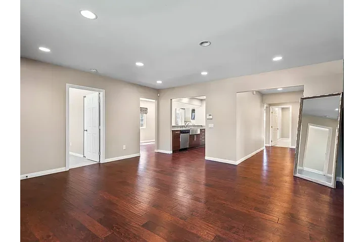 $2400 : 3 Bedroom House In Inglewood image 4