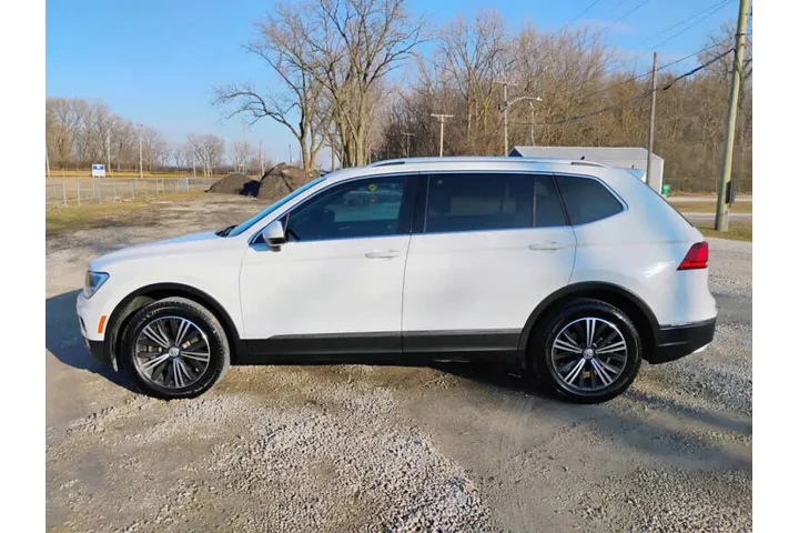 $13995 : 2019 Tiguan SEL R-Line image 7