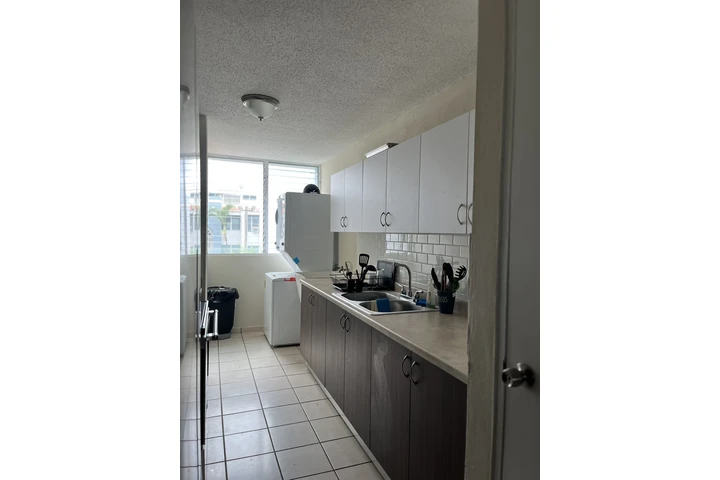 $1600 : Penthouse Trujillo Alto image 5
