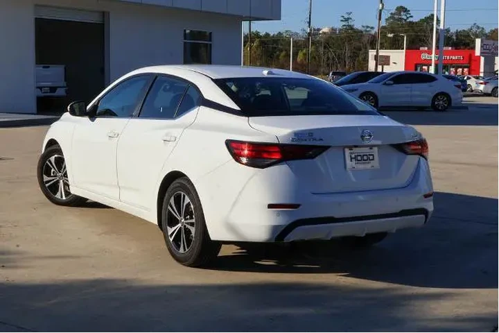 $17388 : Nissan Sentra 2023 SV 4dr Se image 2