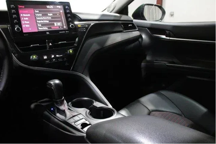 $34799 : Toyota Camry 2021 TRD 4dr Se image 3