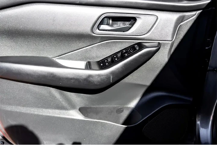 $24999 : Nissan Rogue 2025 S 4dr Cros image 10