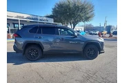 $26998 : Toyota RAV4 2024 LE 4dr SUV thumbnail