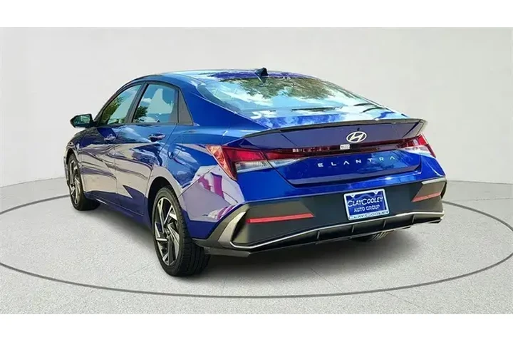 $20242 : Hyundai ELANTRA 2025 SEL Spo image 5