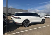 $31695 : Lincoln Aviator 2020 AWD Res thumbnail