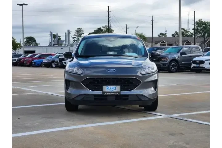 $14866 : Ford Escape 2021 SE 4dr SUV image 2