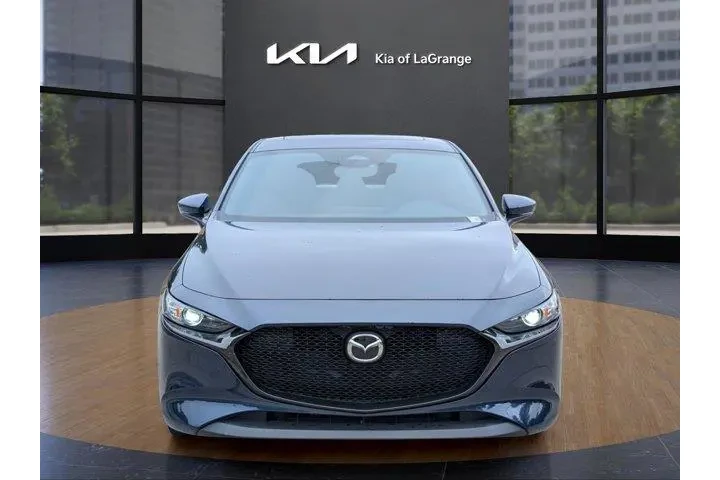 Mazda Mazda3 Hatchback 2024 image 2