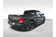 $19910 : Ram 1500 2016 4x2 Express 4d thumbnail