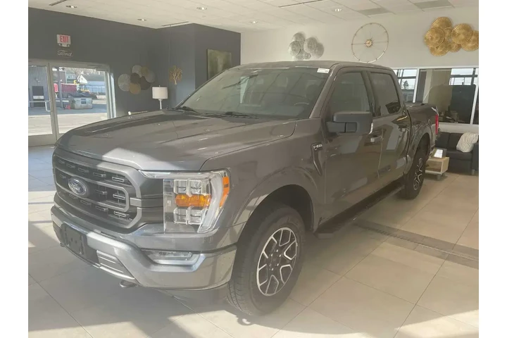 $29845 : Ford F-150 2021 4x4 Lariat 4 image 7